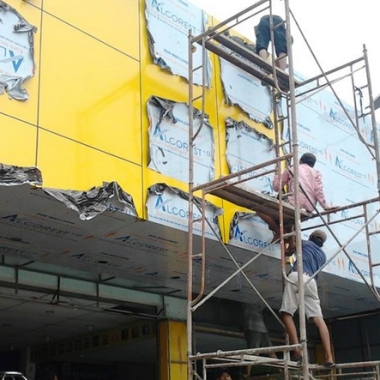 THI CÔNG BẢNG MẶT DỰNG