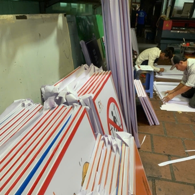 thi công biển hiệu quảng cáo Hiflex đi các huyện BRVT